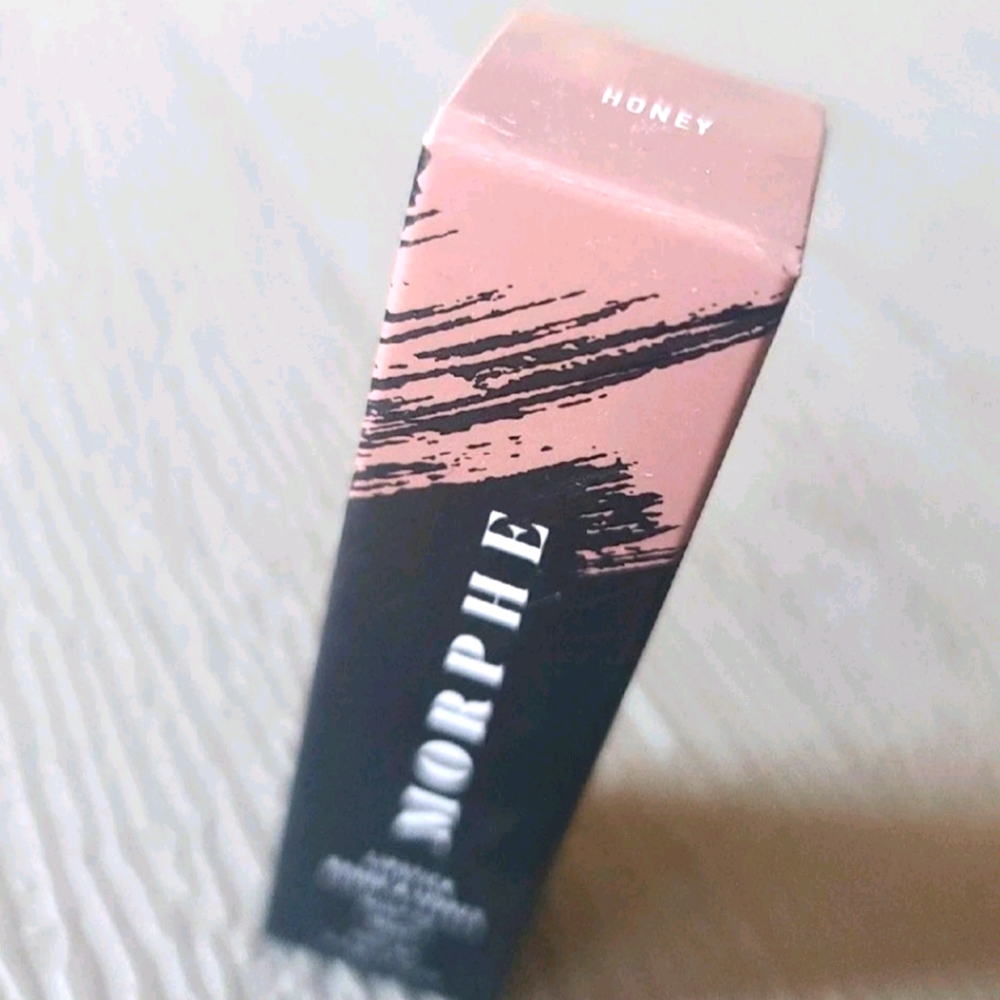 Morphe lipstick